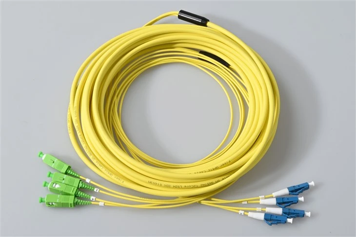 12 yadroli patch kabeli SC APC TO LC UPC