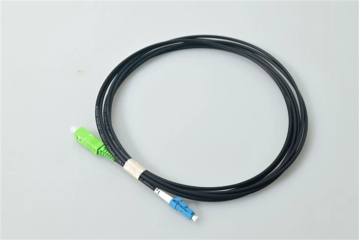Optik tolali patch kabeli SC APC TO LC UPC Simplex Black