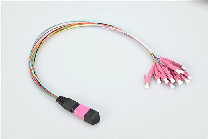 Mpo{0}}lc 12 yadroli tolali patch simlar OM4